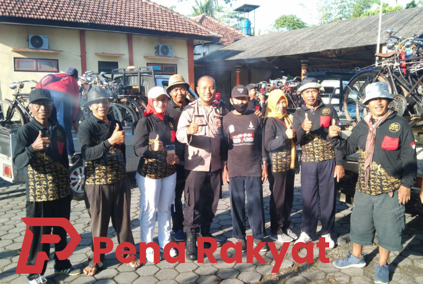 Kapolsek Pesanggaran Gowes Bareng Bersama Komunitas Sepeda Kuno