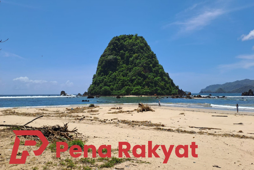 Keamanan Wisata Pantai Pulau Merah Banyuwangi Kembali Terusik